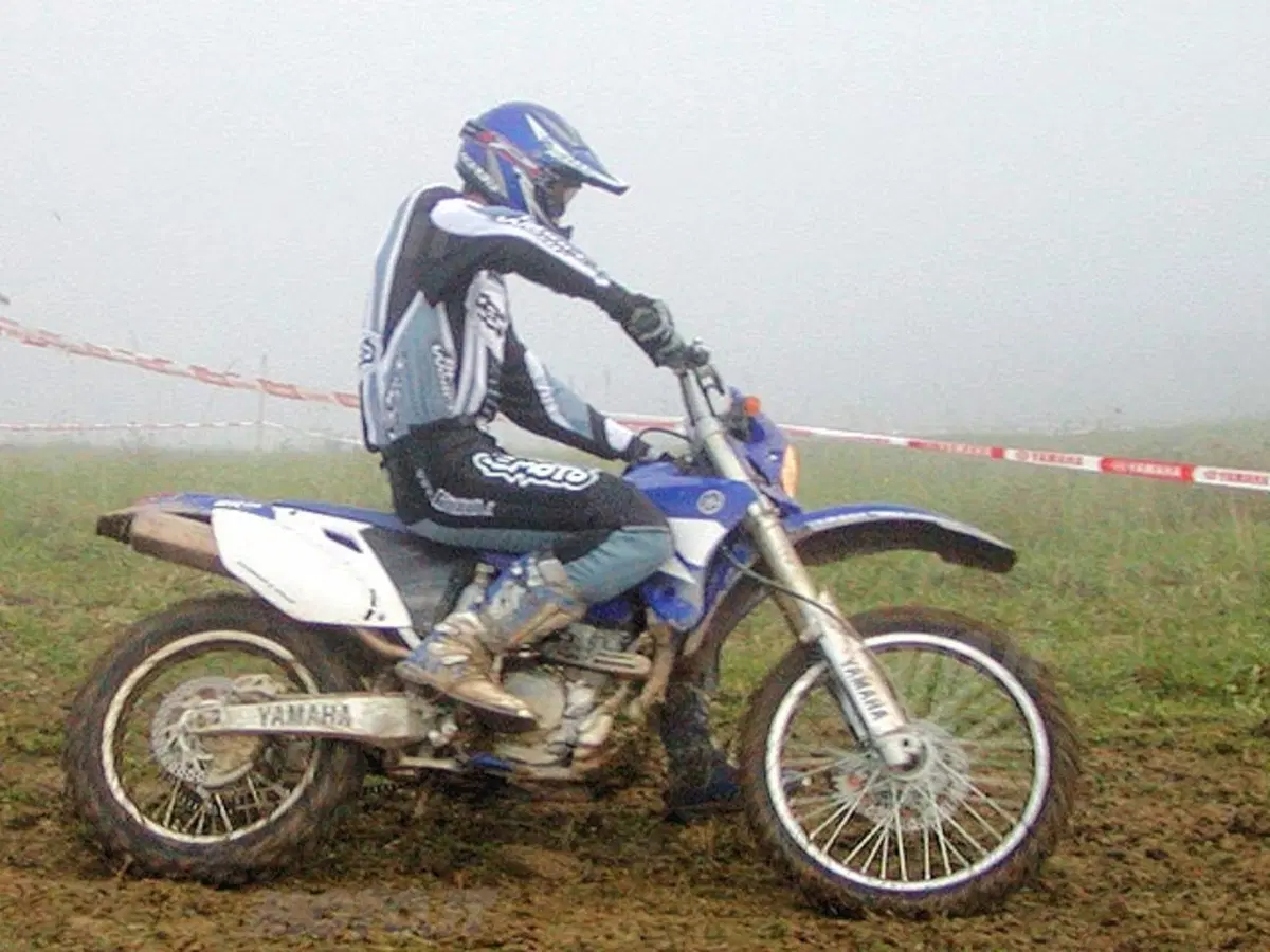 YAMAHA WR 250 F (25)