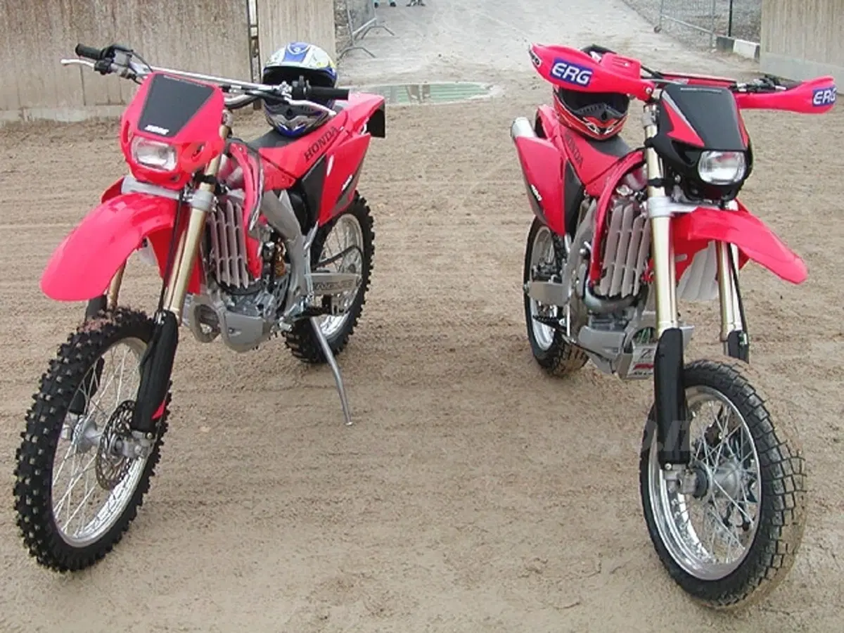 HONDA HM (4)