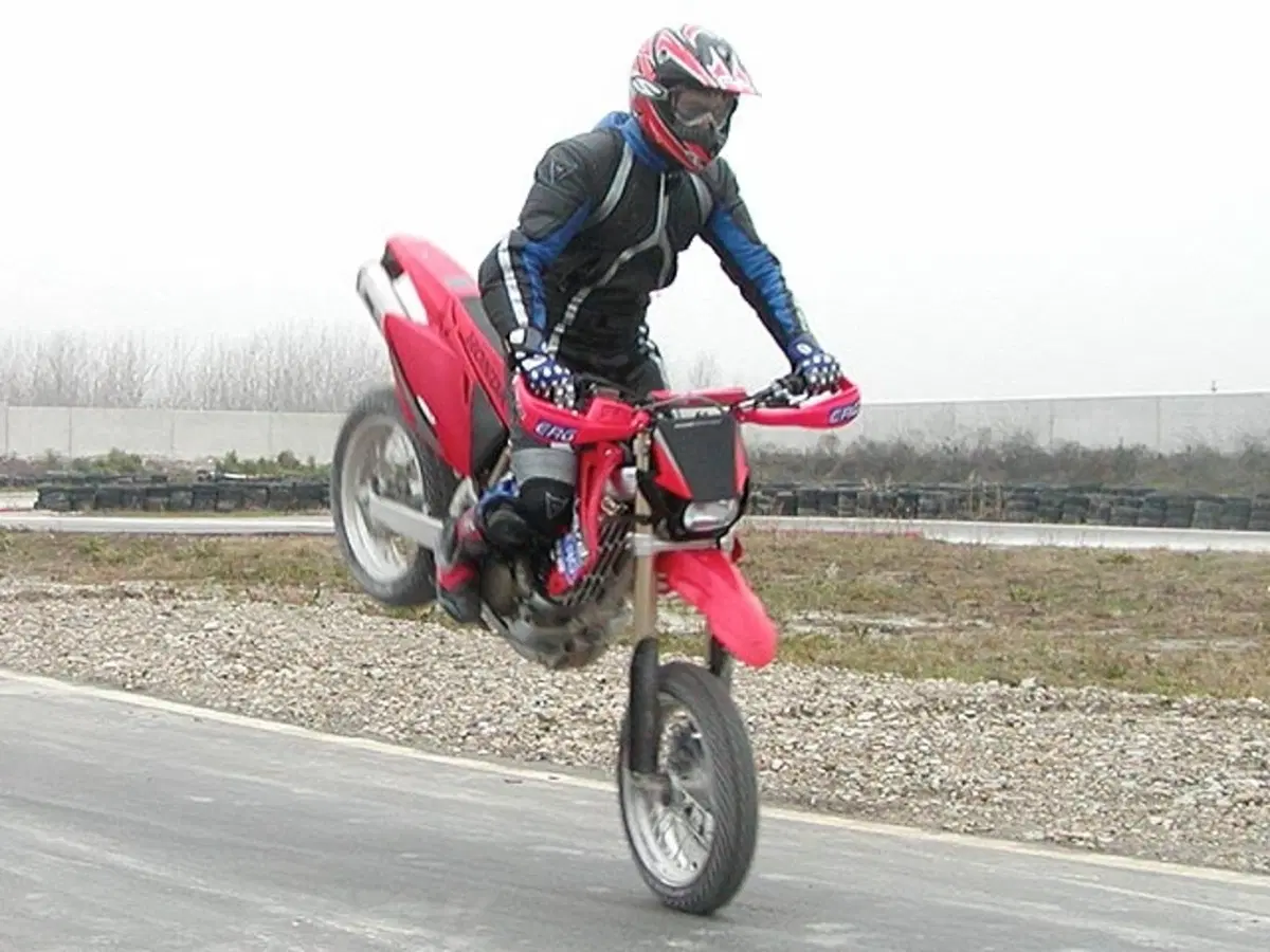 HONDA HM (30)