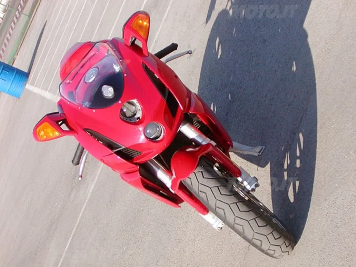 DUCATI 999 (3)