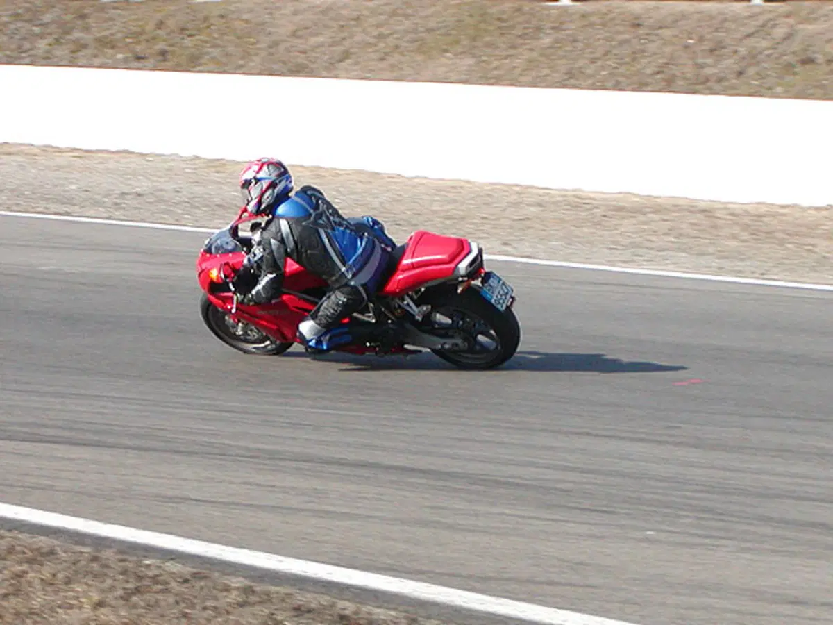DUCATI 999 (8)