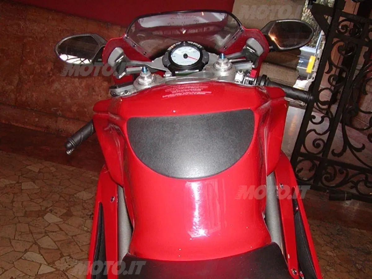 DUCATI 999 (15)