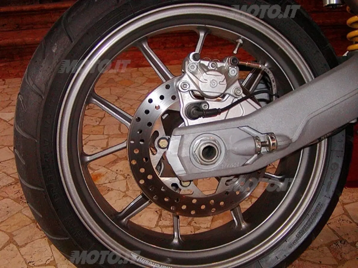 DUCATI 999 (17)