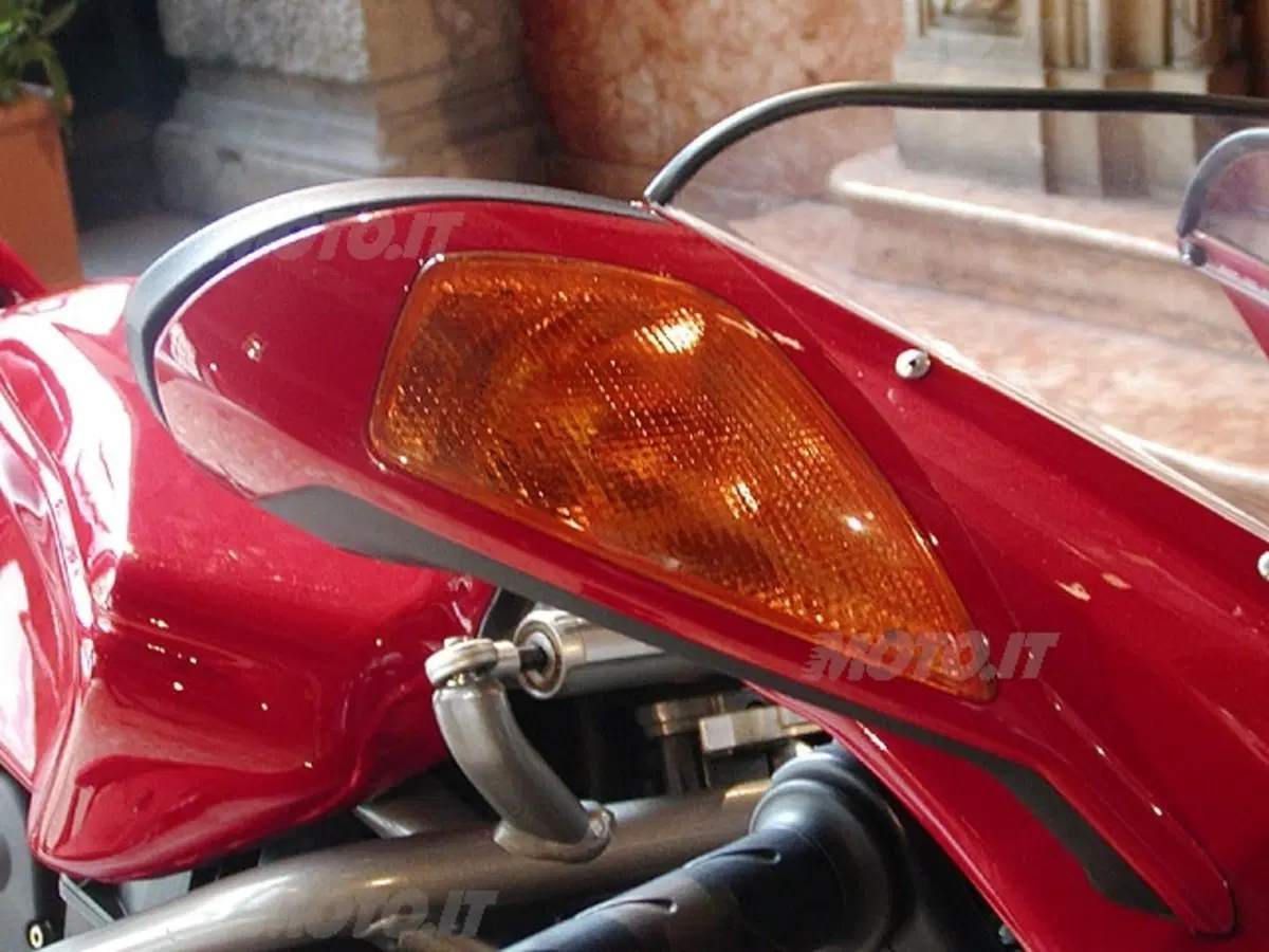DUCATI 999 (19)