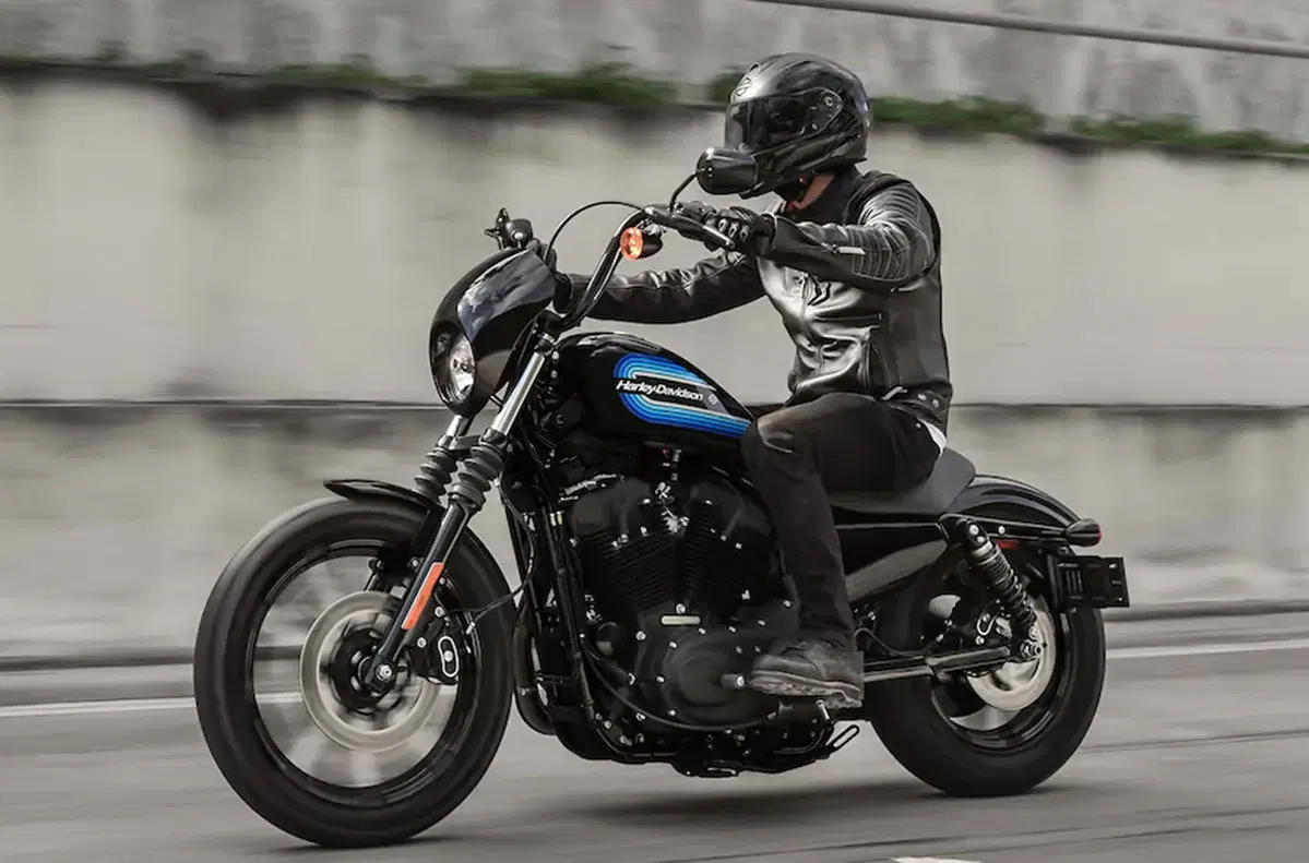Harley-Davidson Sportster 1200 Iron (2018 - 20) - XL1200N (4)