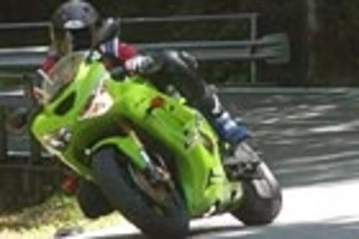 KAWASAKI Ninja 636 ZX-6R (26)