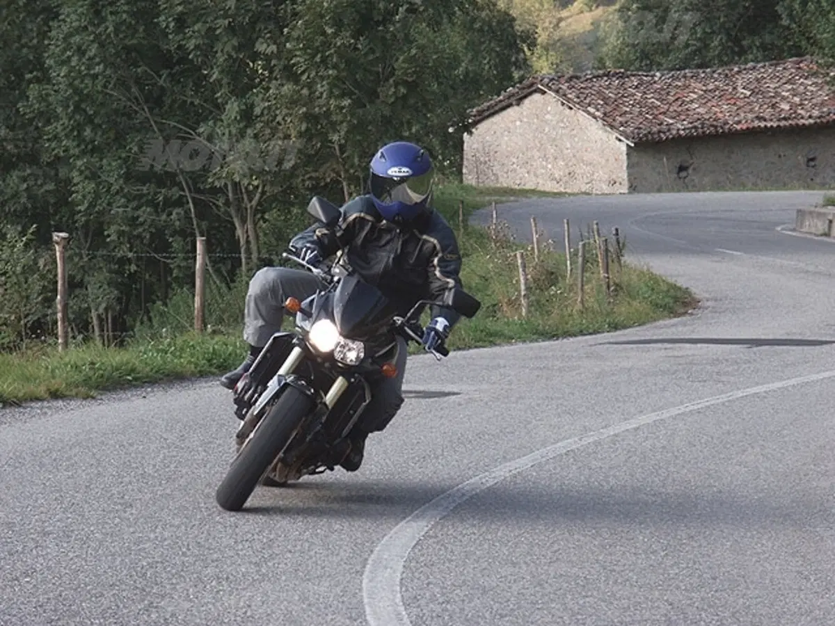 KAWASAKI Z 1000 (23)