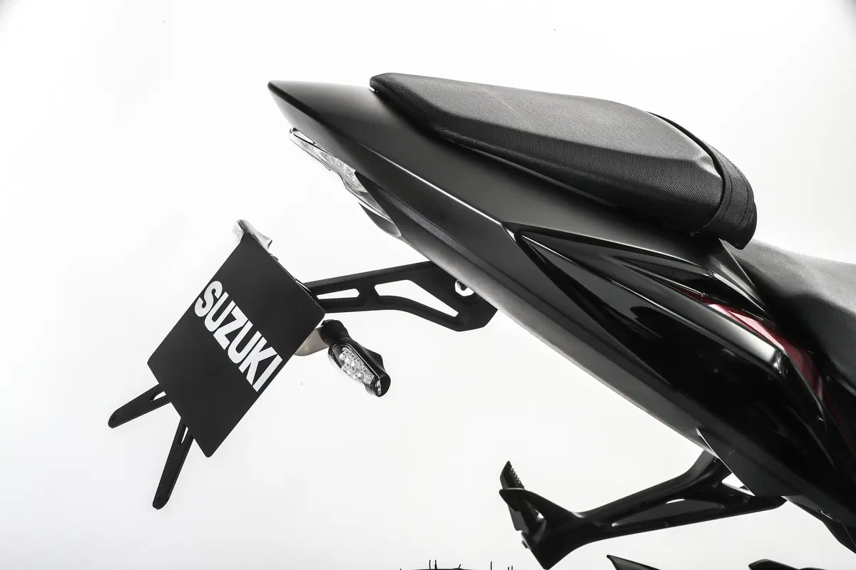 Suzuki GSX-S750 Yugen, debutta a Motodays Roma (3)