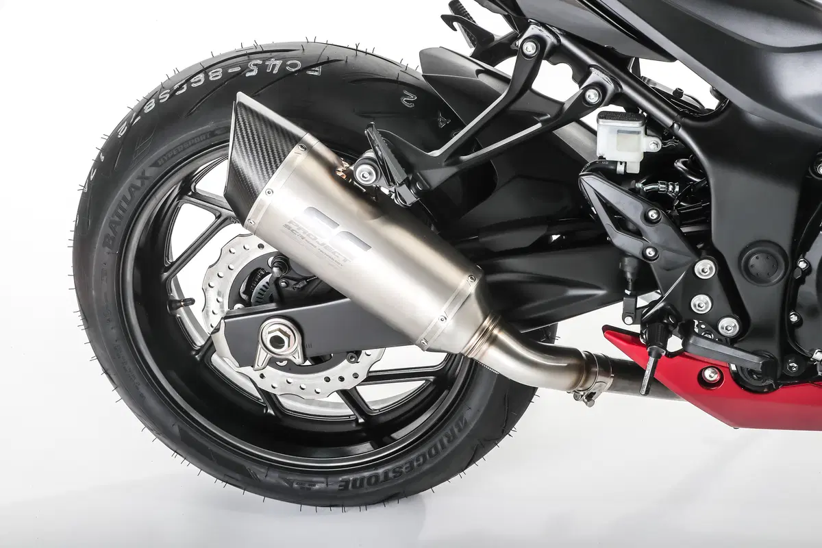 Suzuki GSX-S750 Yugen, debutta a Motodays Roma (2)