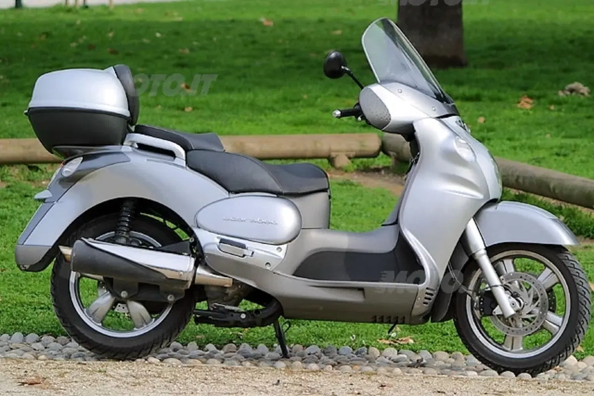 APRILIA Scarabeo 500 (3)