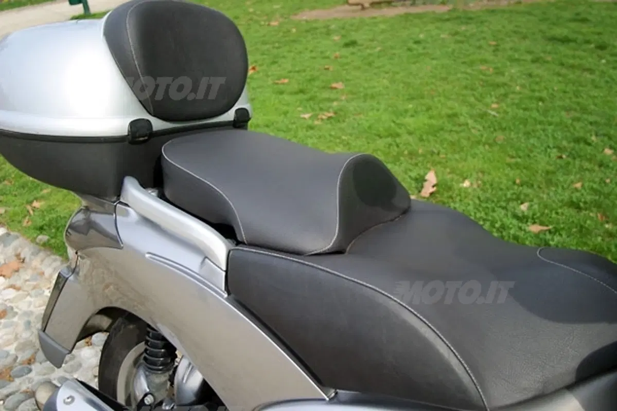 APRILIA Scarabeo 500 (7)