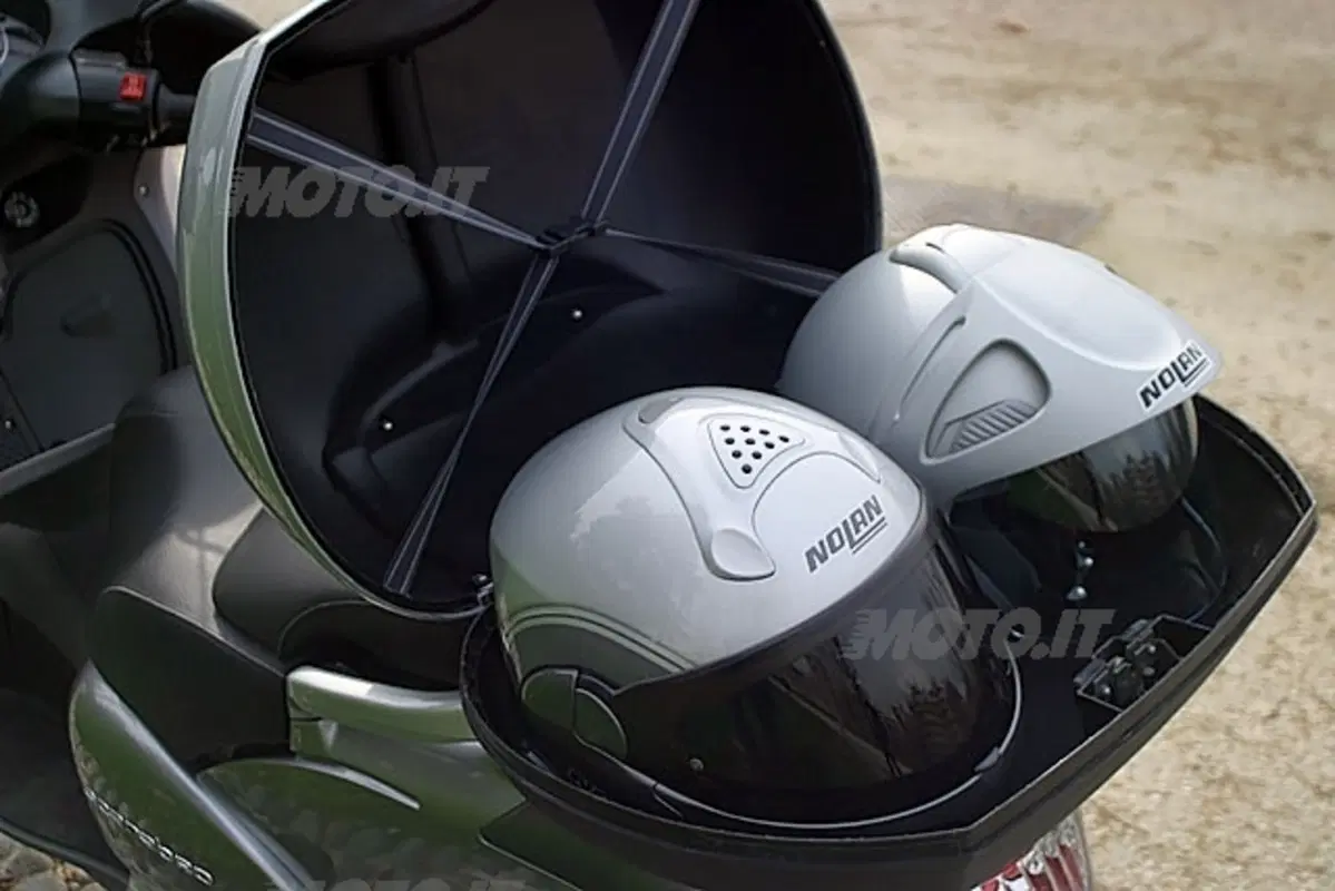 APRILIA Scarabeo 500 (13)