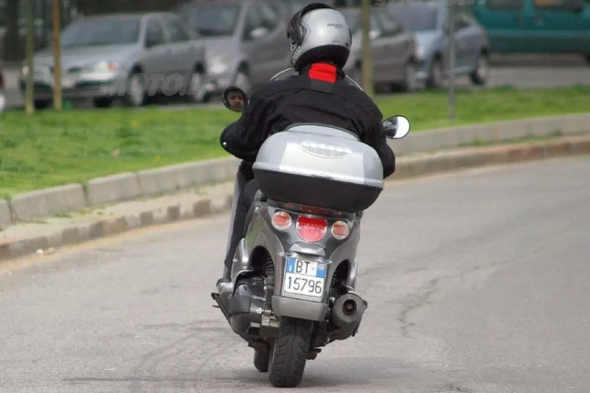 APRILIA Scarabeo 500 (18)