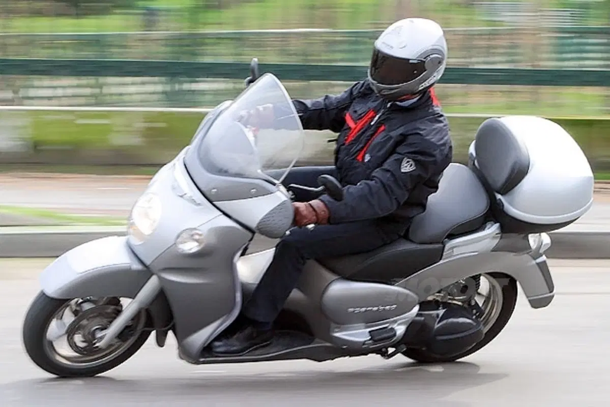 APRILIA Scarabeo 500 (23)