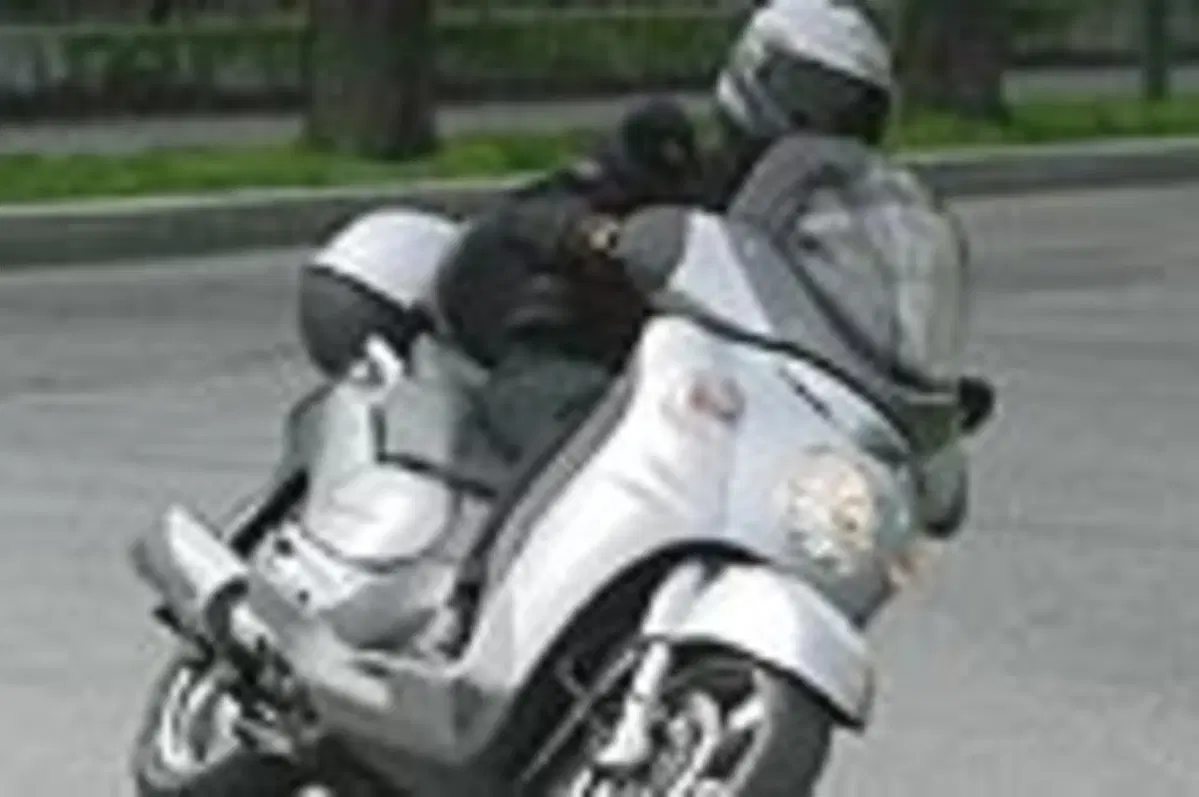 APRILIA Scarabeo 500 (25)