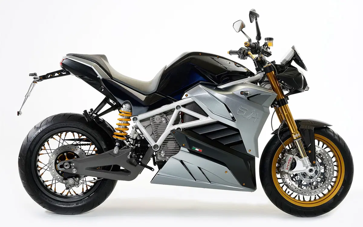 Energica Eva, streetfighter silenziosa (4)