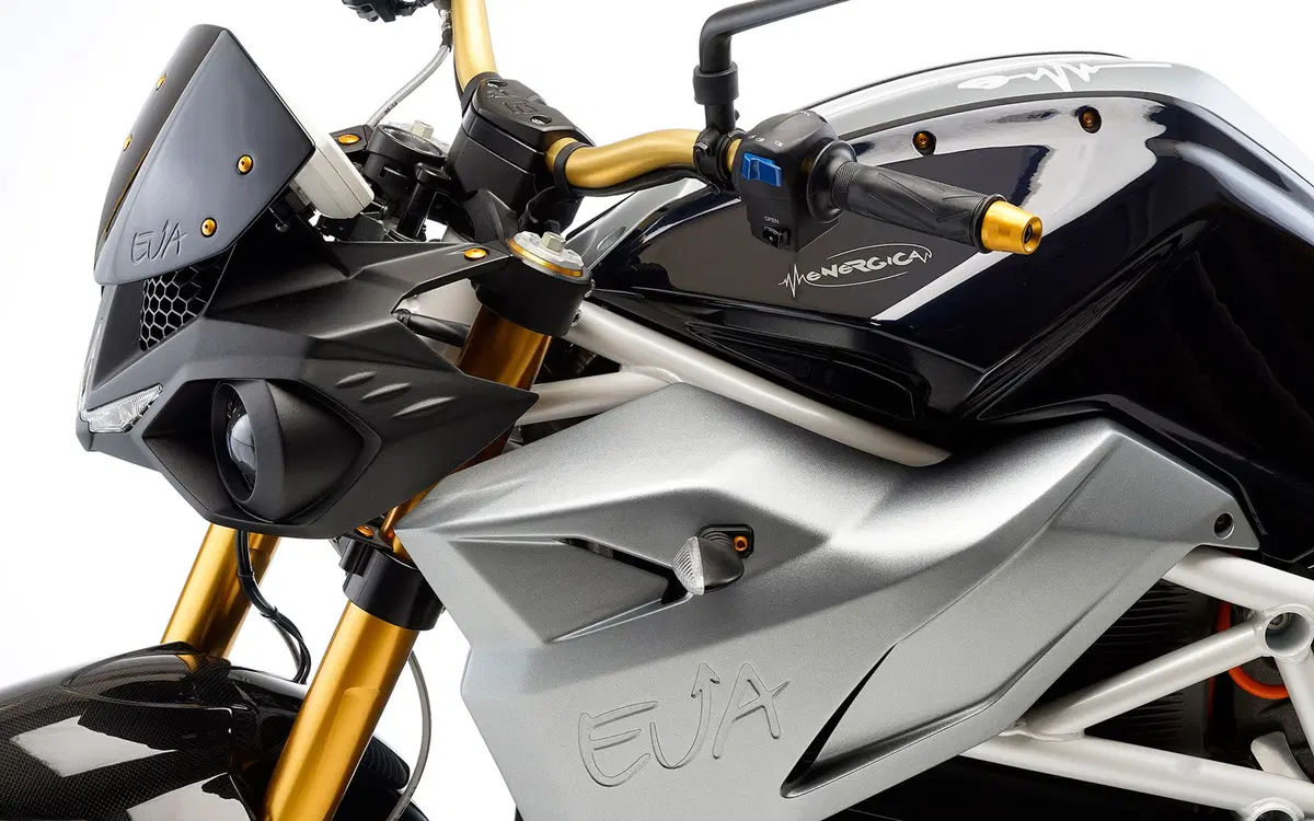 Energica Eva, streetfighter silenziosa (6)