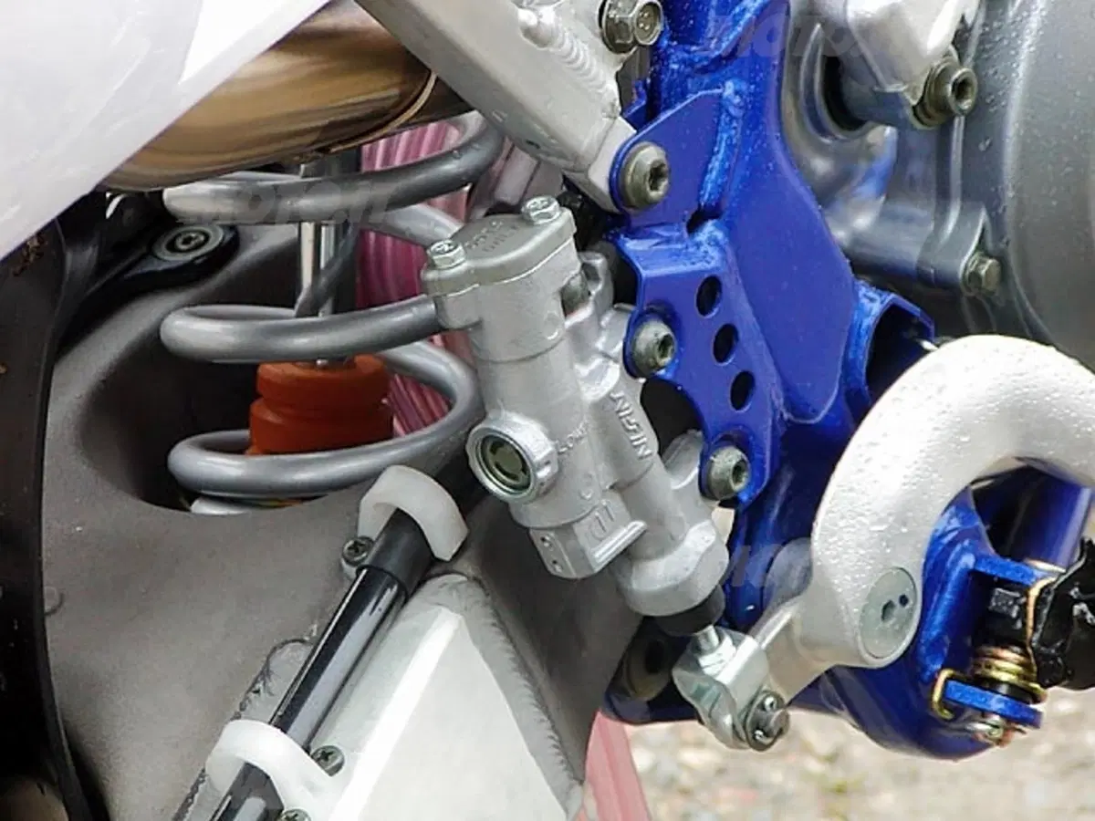 YAMAHA WR 450 F (13)