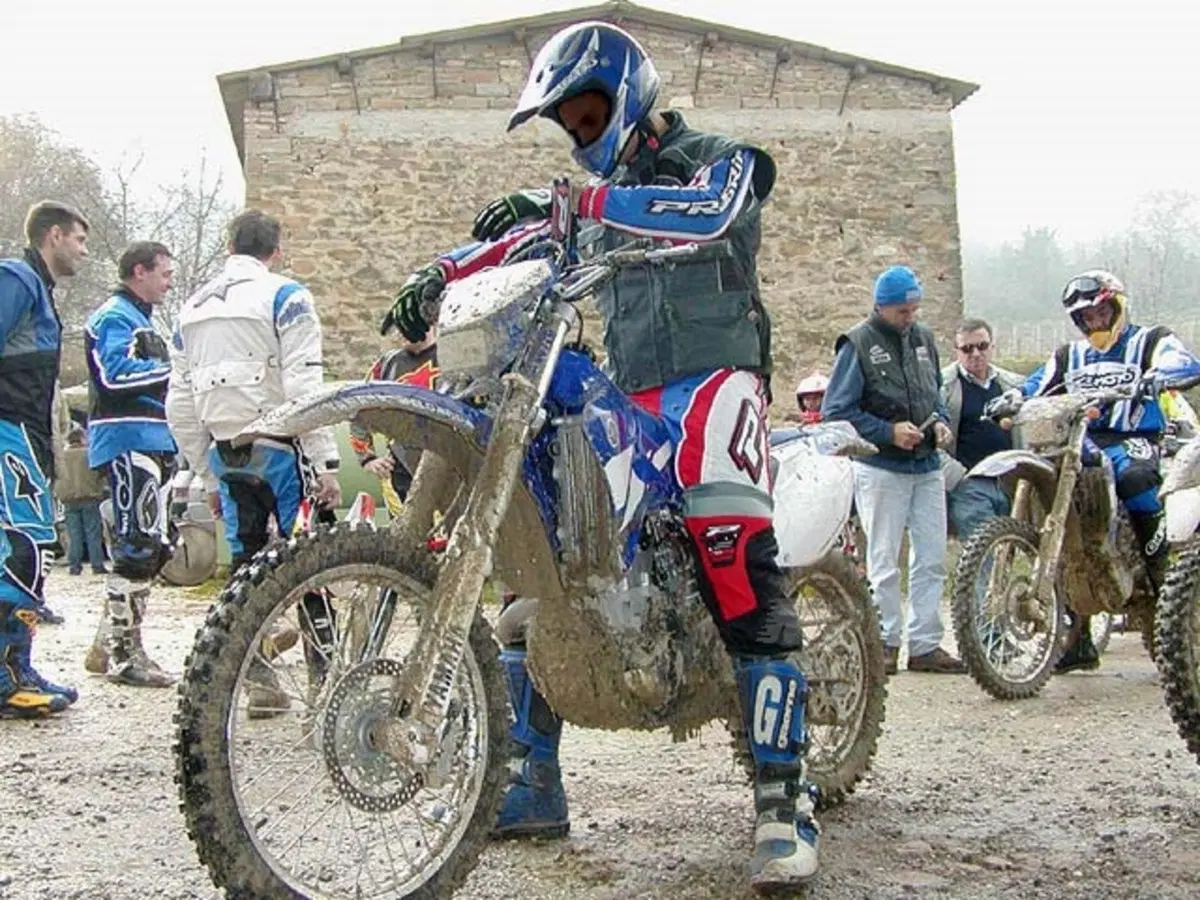 YAMAHA WR 450 F (18)