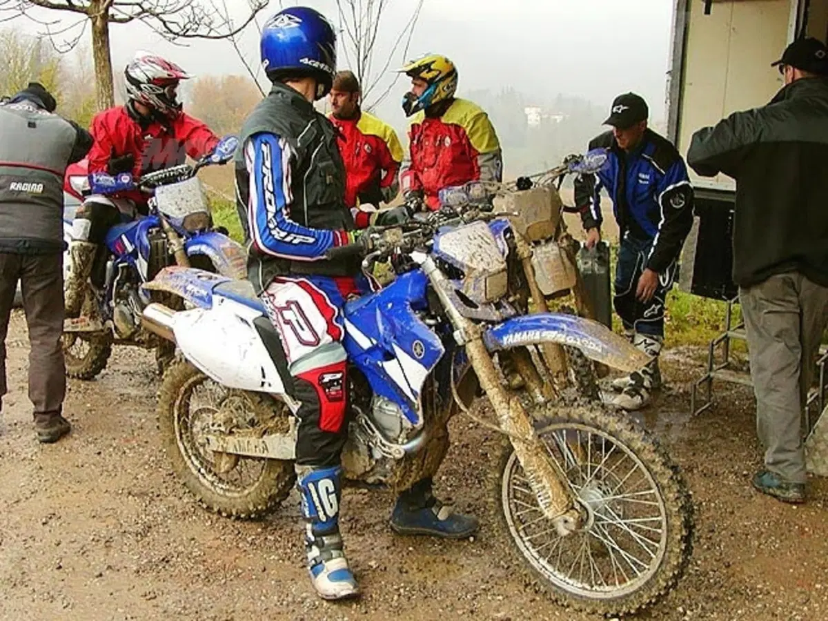 YAMAHA WR 450 F (19)