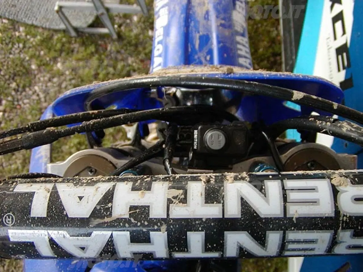 YAMAHA WR 450 F (30)