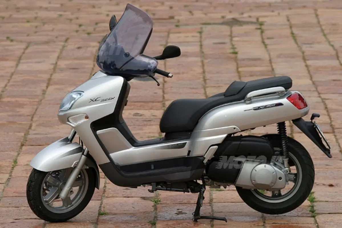 YAMAHA Versity XC 300