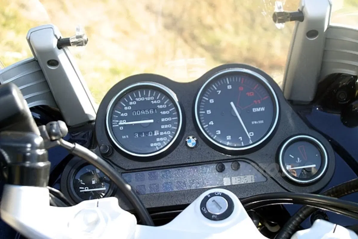 BMW K 1200 GT (9)