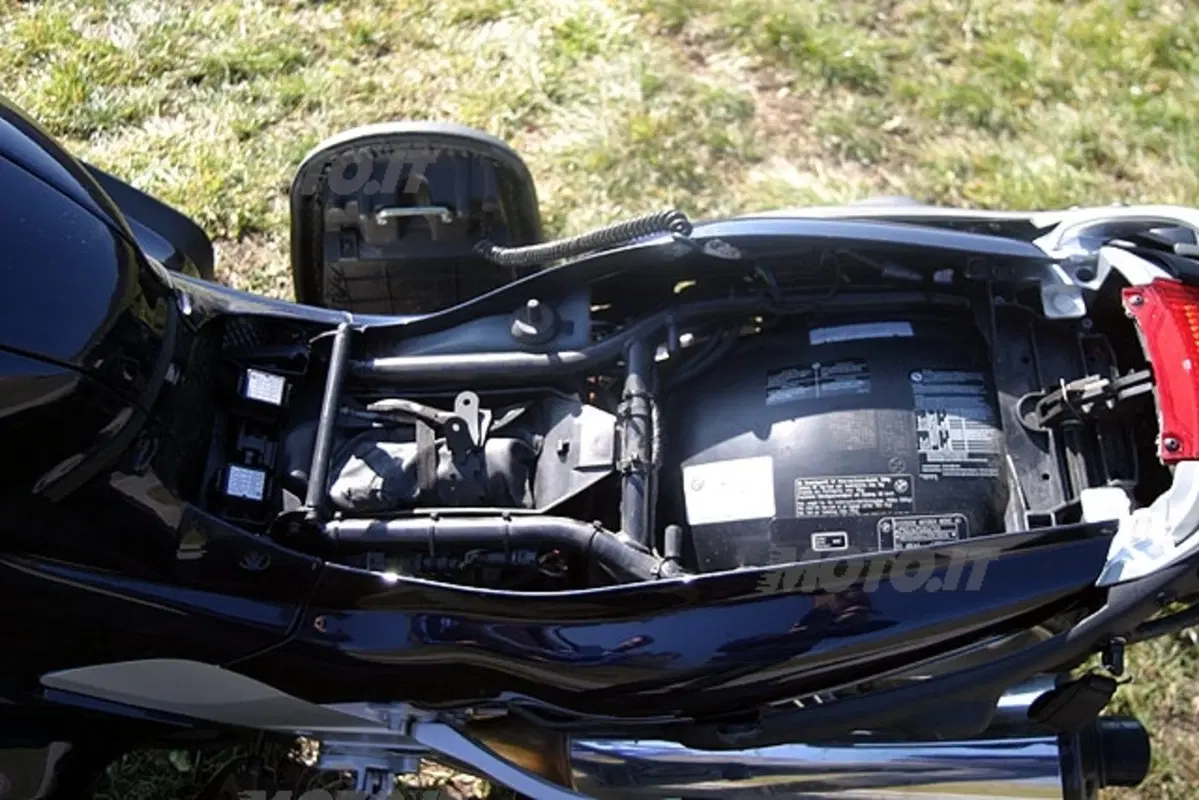 BMW K 1200 GT (13)