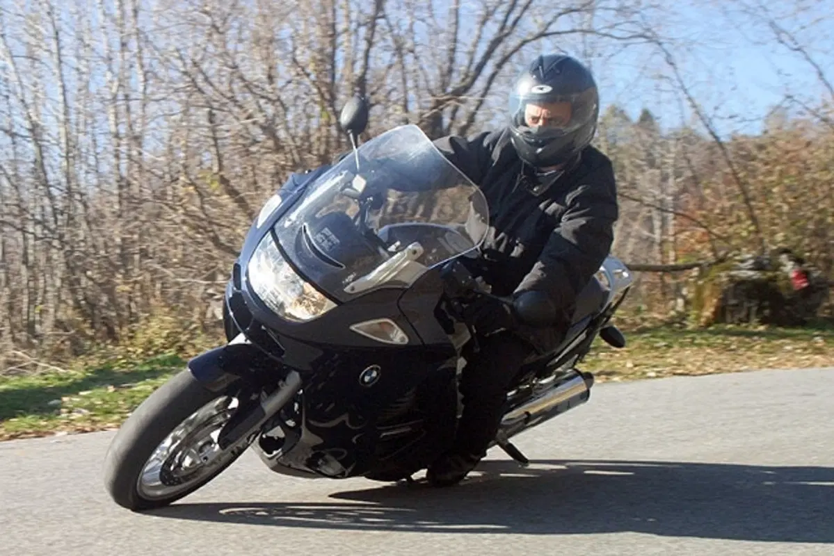 BMW K 1200 GT (25)