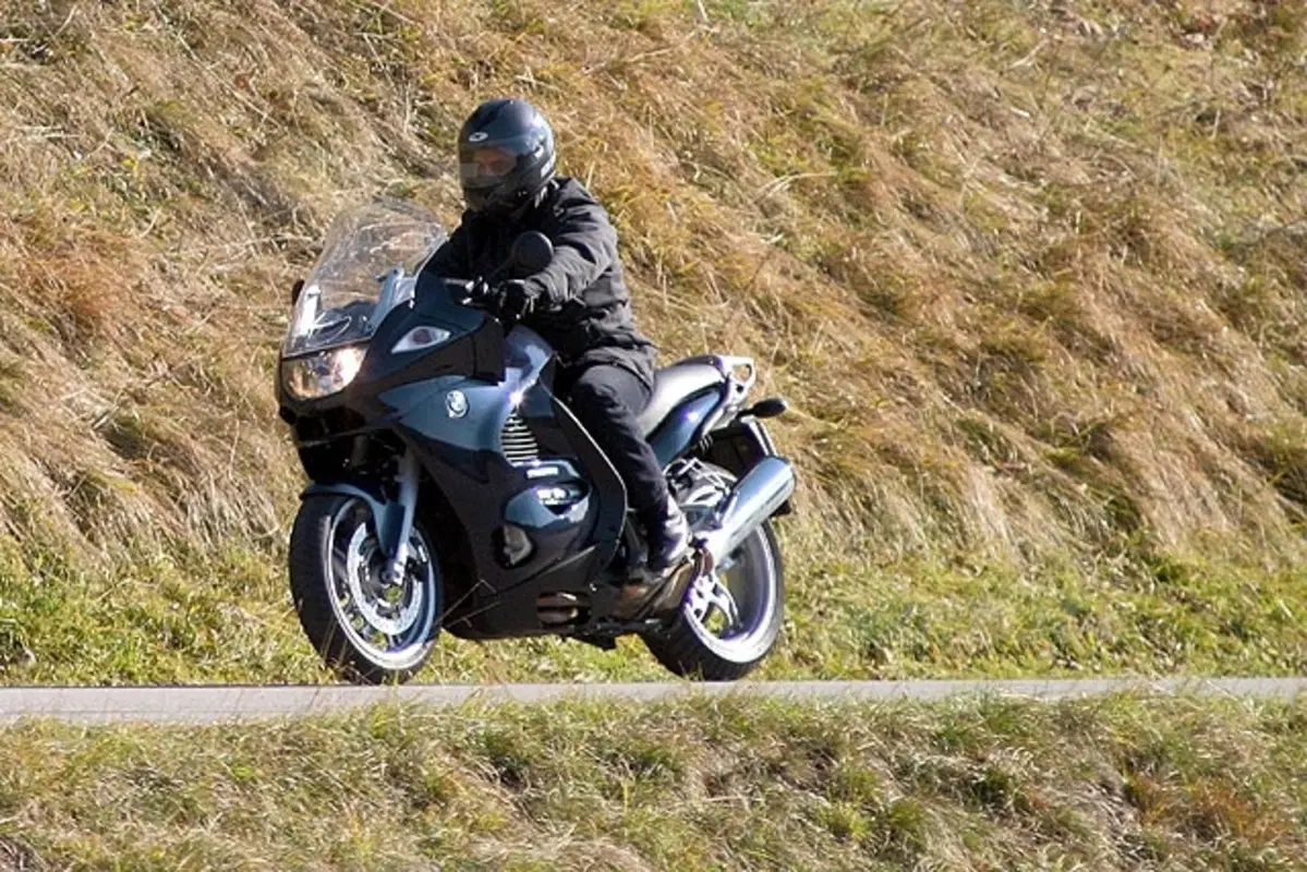 BMW K 1200 GT (26)