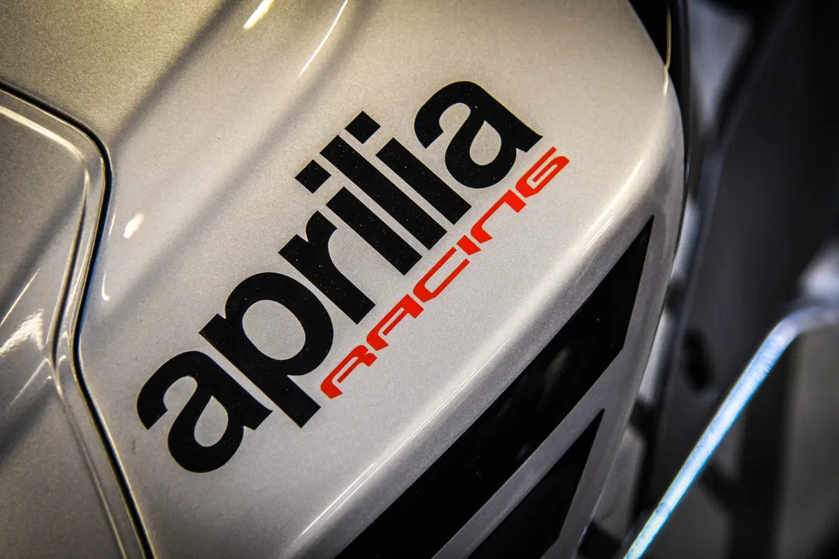 1000 Supersportive 2018: Aprilia RSV4RF vs Ducati Panigale V4S vs Yamaha YZF-R1M (9)