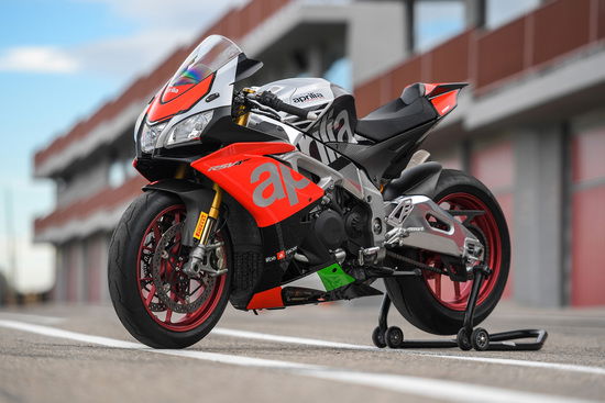 Aprilia RSV4 RF 2018