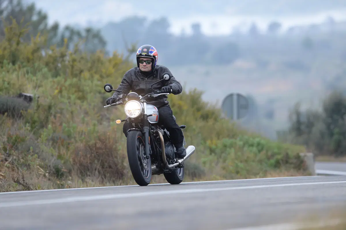 Triumph Bonneville Street Twin (4)