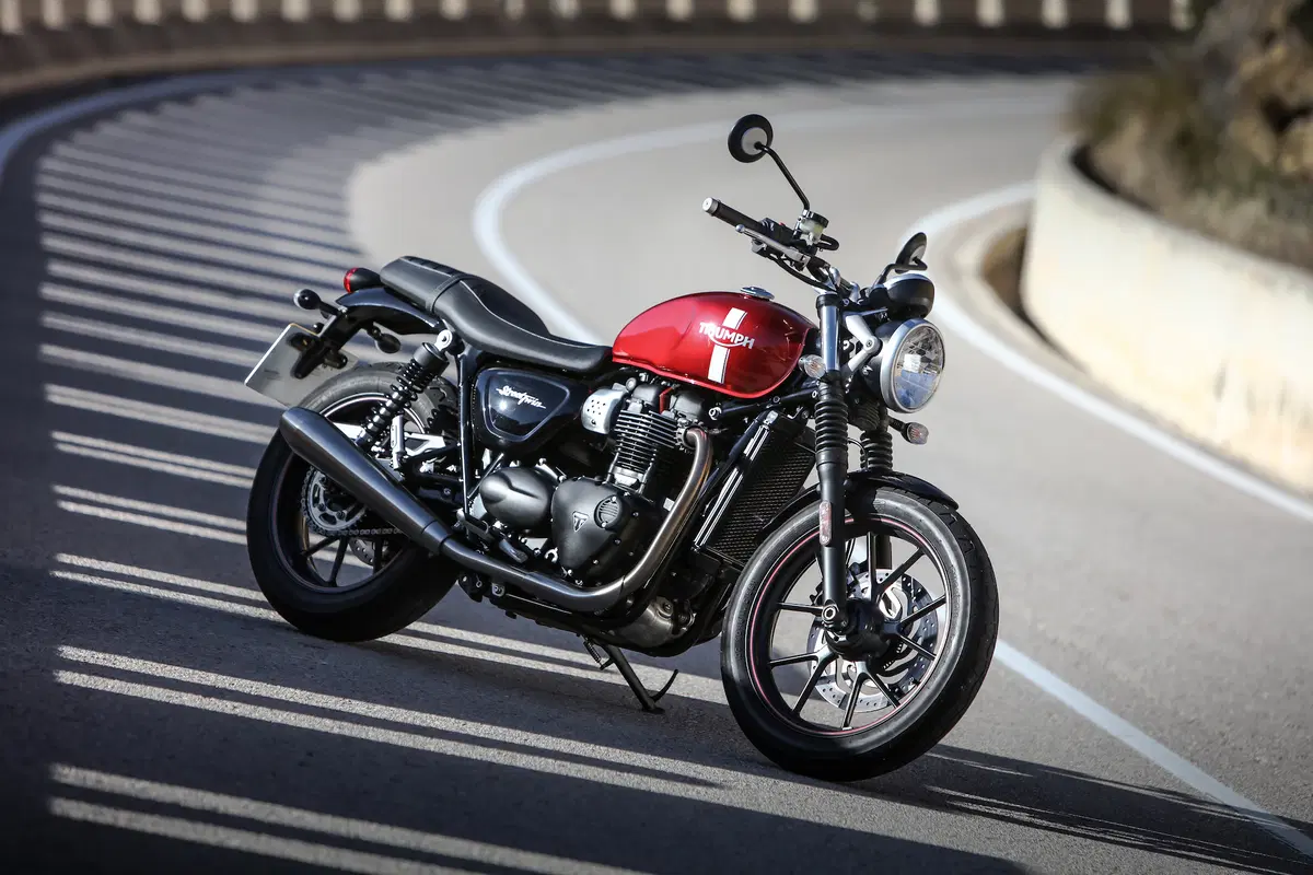 Triumph Bonneville Street Twin (9)