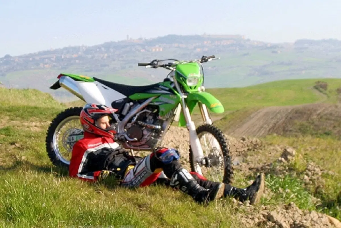KAWASAKI KXE 125, KXE 250, KXE 250 F