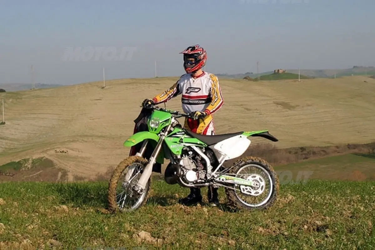 KAWASAKI KXE 125, KXE 250, KXE 250 F (5)