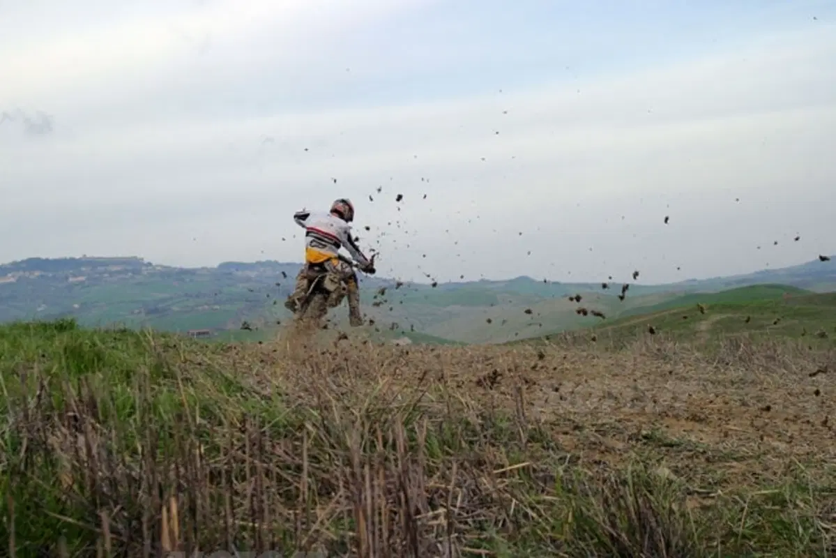 KAWASAKI KXE 125, KXE 250, KXE 250 F (16)
