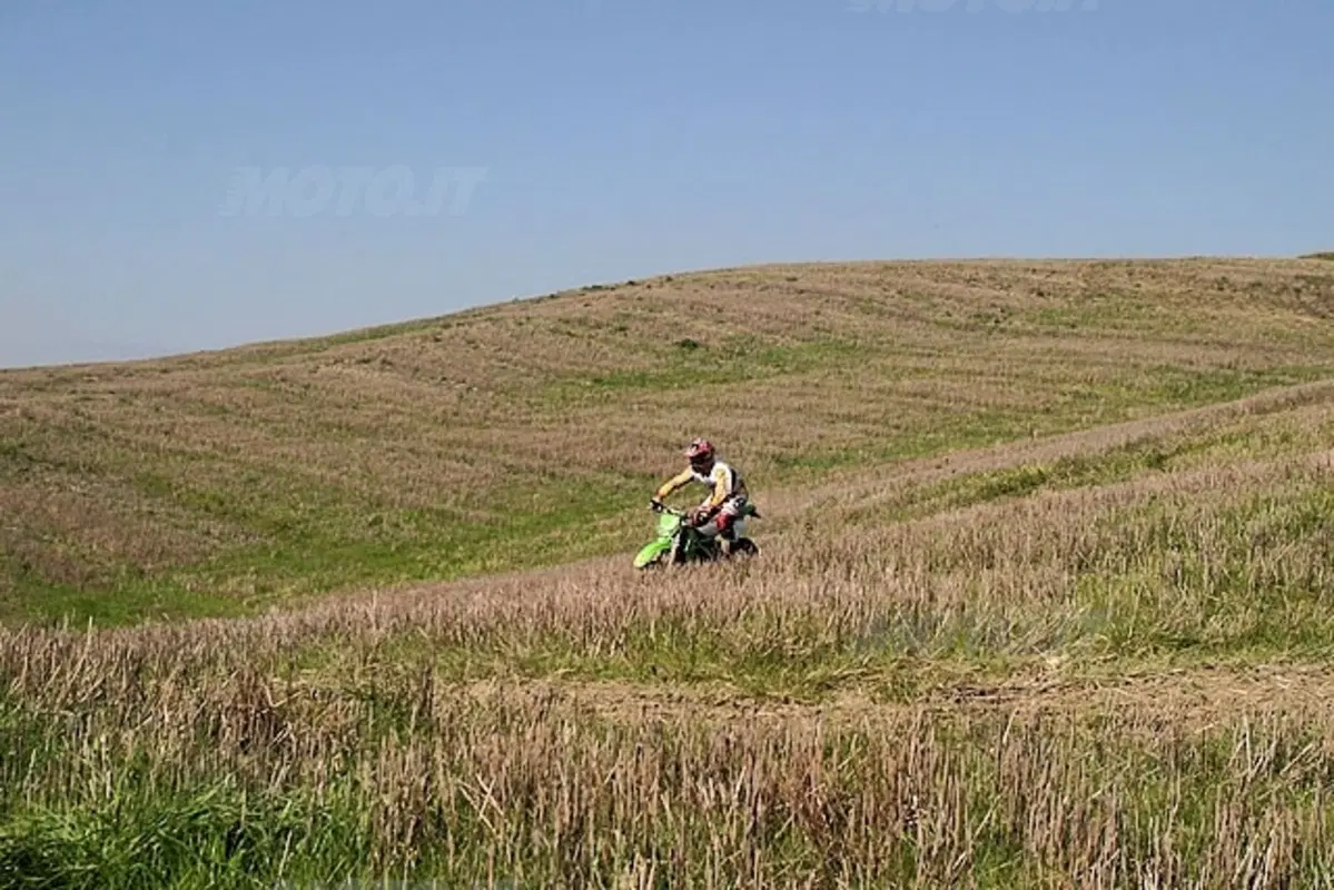 KAWASAKI KXE 125, KXE 250, KXE 250 F (22)