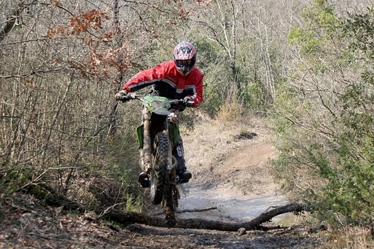 KAWASAKI KXE 125, KXE 250, KXE 250 F (23)