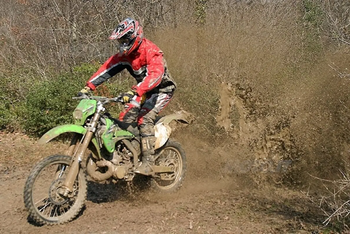 KAWASAKI KXE 125, KXE 250, KXE 250 F (24)