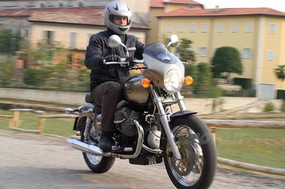 MOTO GUZZI California (2)