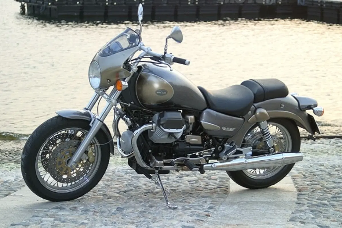 MOTO GUZZI California (3)