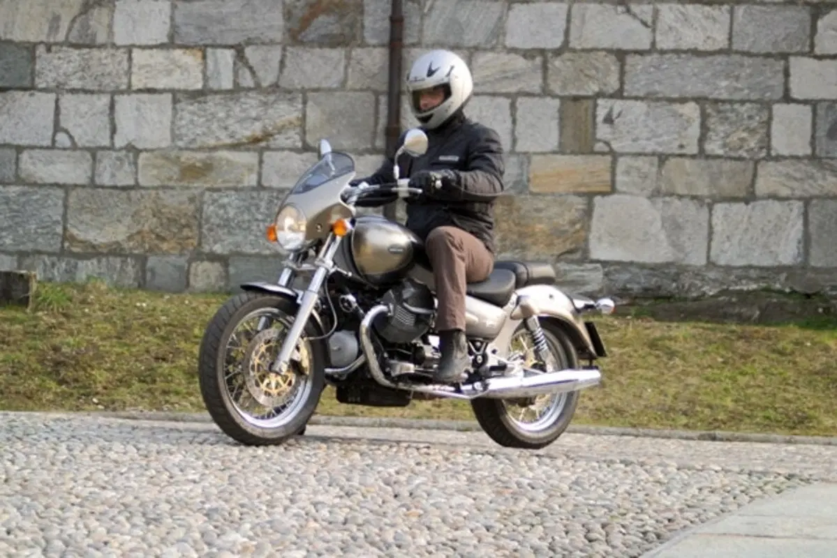 MOTO GUZZI California (20)