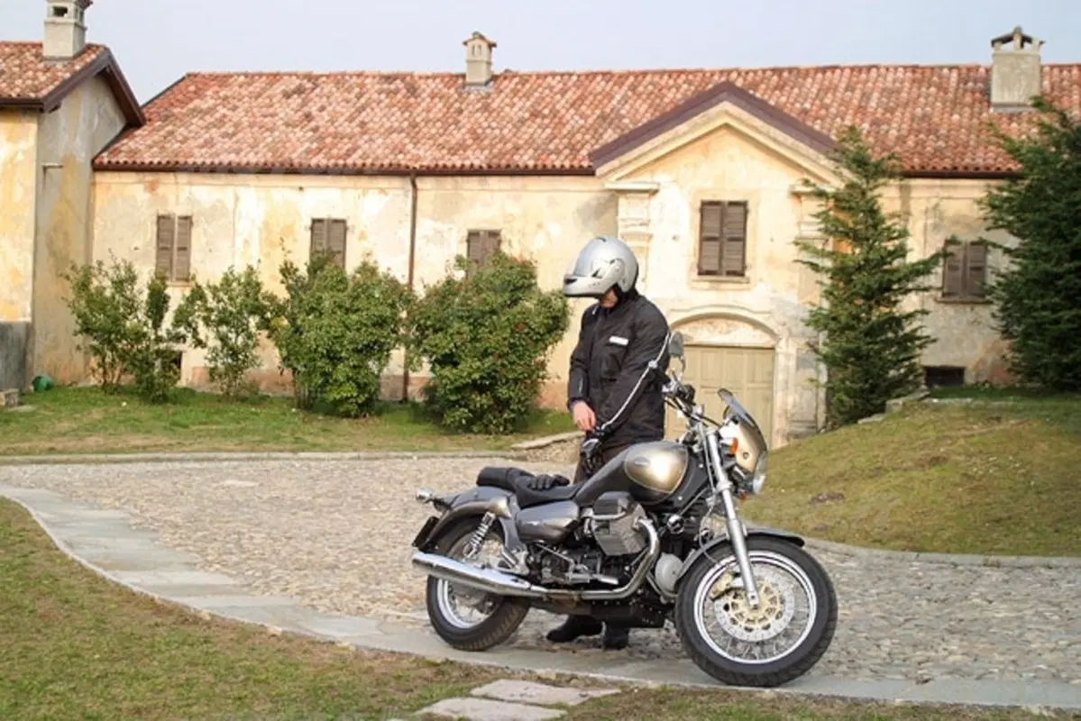 MOTO GUZZI California (23)