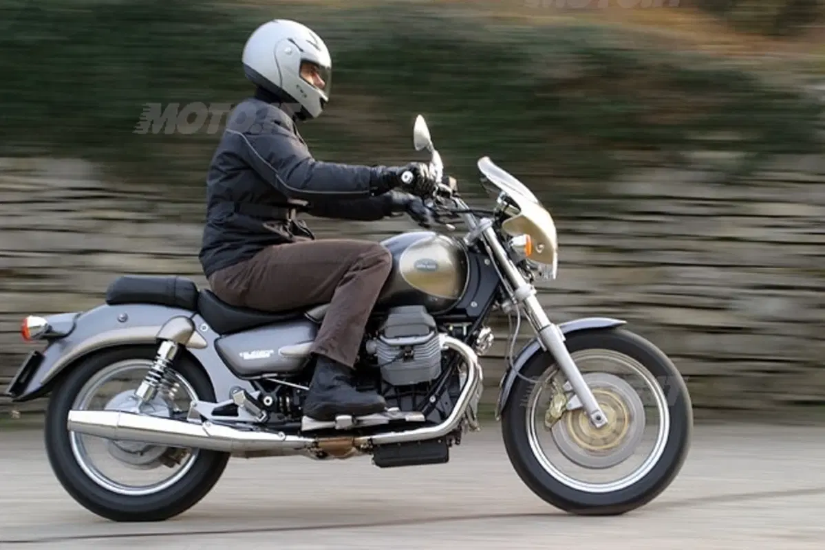 MOTO GUZZI California (24)