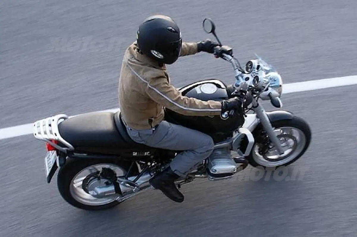 BMW R 850 R (4)