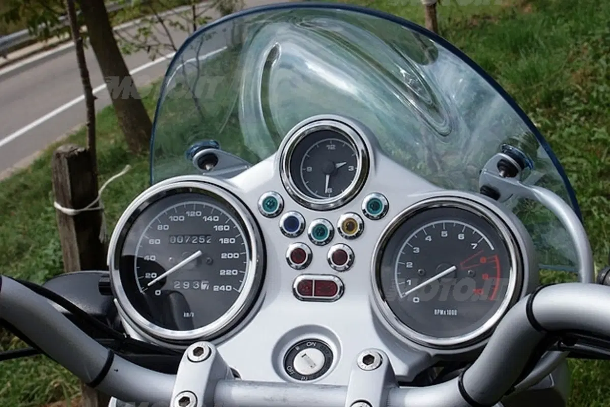 BMW R 850 R (13)