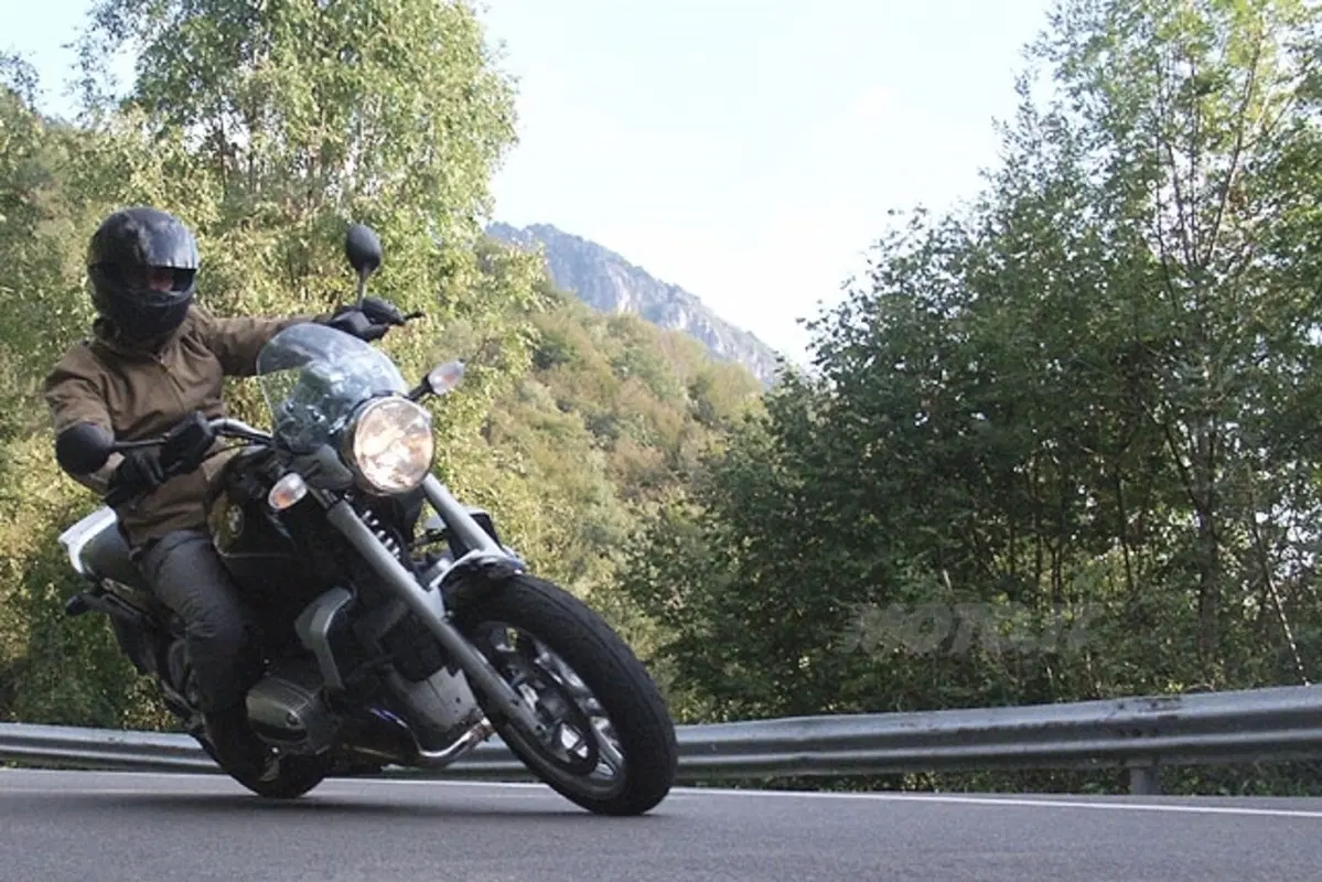 BMW R 850 R (18)