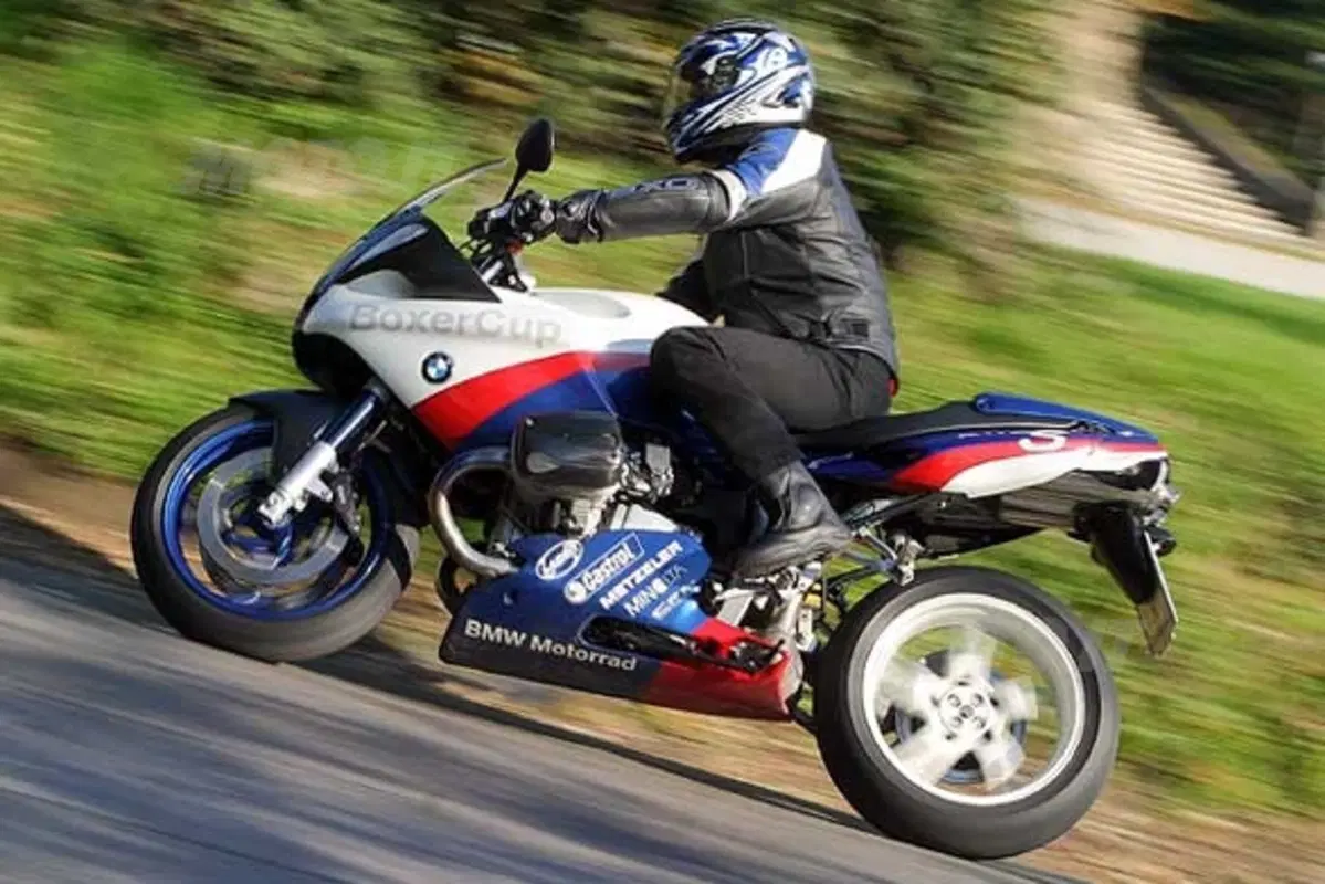 BMW R 1100 S (2)
