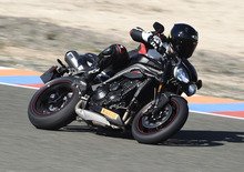 Triumph Speed Triple S e RS 2018. TEST su strada e in pista
